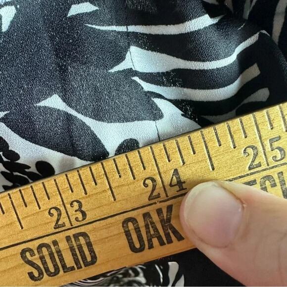 Lane Bryant Tunic Womens Vneck black white Beaded Trim Kimono kaftan plus size - Picture 6 of 7